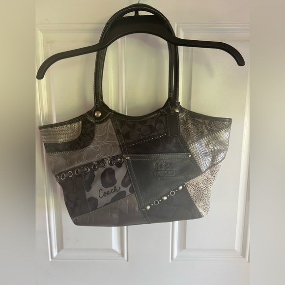 Coach Bags - Picture 4 of 9